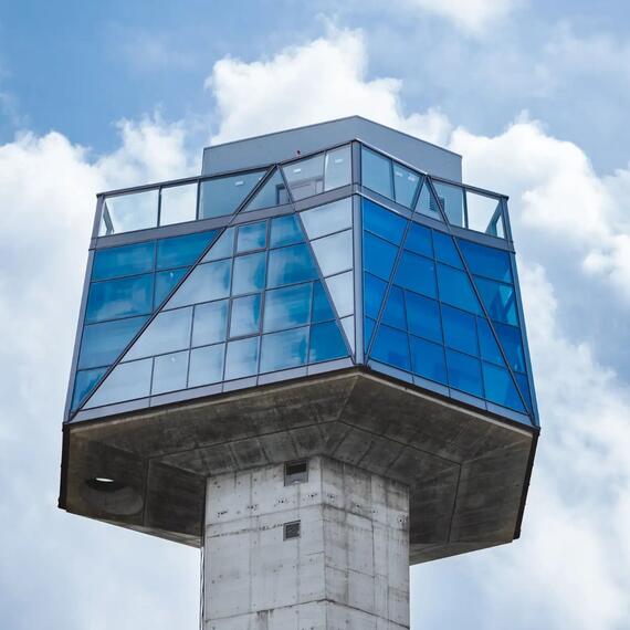 Stolp Kristal